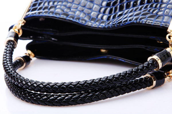 Classic Crocodile Stone Pattern Women's Handbag - Image 3